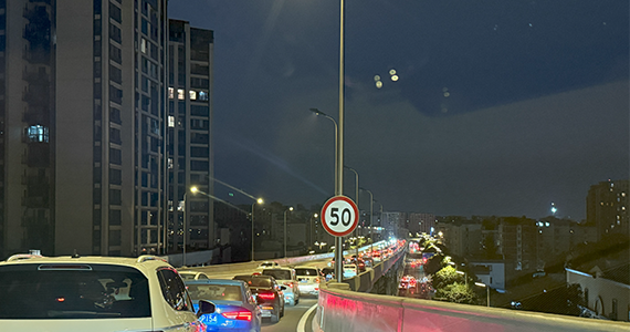 有没有官方渠道查询域名的注册者信息